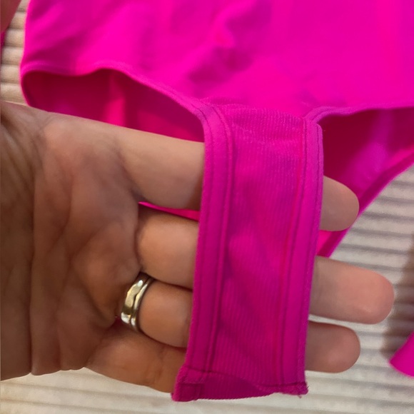 Good American Sculpting Scoop Long Sleeve Body in Ballerina Pink004 NWOT - Picture 6 of 6